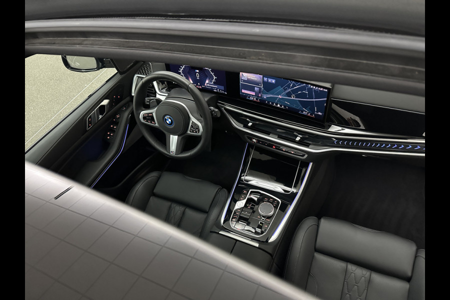 BMW X5 50e M-Performance Seats | M-Sport Pro | 360 Camera | Soft-Close | Panorama | Indiv. Leder | 4-Zone Clima | Stoelventilatie | Head-Up | Harman-Kardon | Keyless-Entry | Memory | M-Gordels | Stuurverwarming | Stoelverwarming V+A | Zonwering | Parfumering | Iso-Glas | Iconic-Glow | Beker Koeling & Verwarming | Standkachel | Carplay |