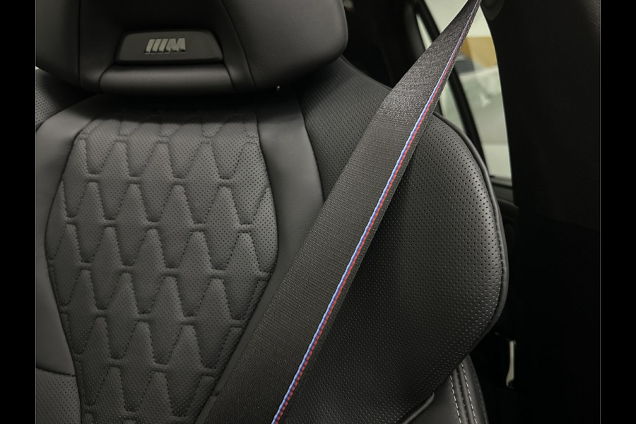 BMW X5 50e M-Performance Seats | M-Sport Pro | 360 Camera | Soft-Close | Panorama | Indiv. Leder | 4-Zone Clima | Stoelventilatie | Head-Up | Harman-Kardon | Keyless-Entry | Memory | M-Gordels | Stuurverwarming | Stoelverwarming V+A | Zonwering | Parfumering | Iso-Glas | Iconic-Glow | Beker Koeling & Verwarming | Standkachel | Carplay |