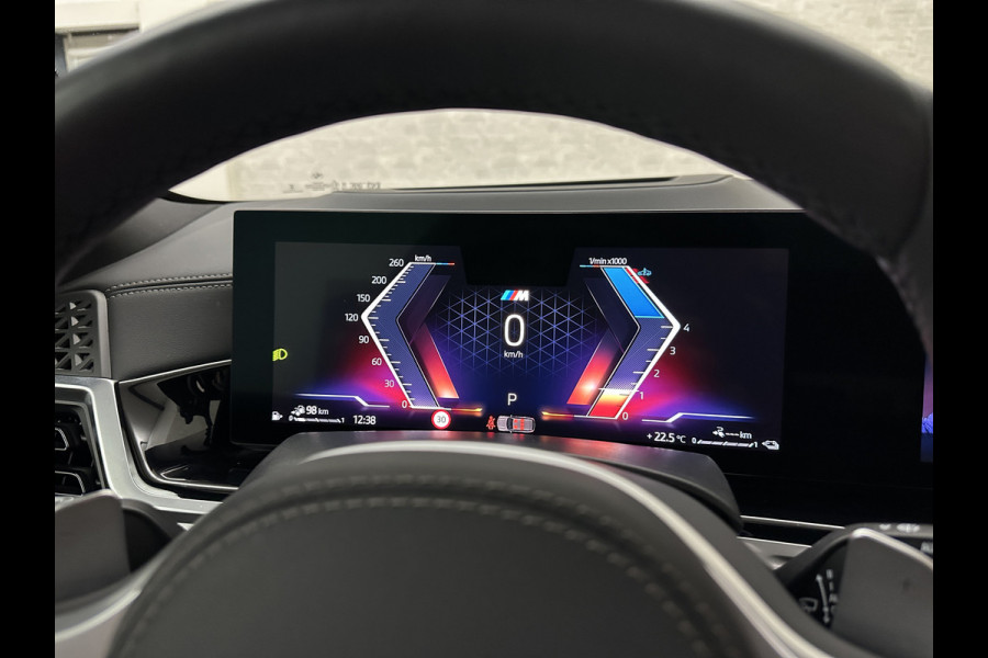 BMW X5 50e M-Performance Seats | M-Sport Pro | 360 Camera | Soft-Close | Panorama | Indiv. Leder | 4-Zone Clima | Stoelventilatie | Head-Up | Harman-Kardon | Keyless-Entry | Memory | M-Gordels | Stuurverwarming | Stoelverwarming V+A | Zonwering | Parfumering | Iso-Glas | Iconic-Glow | Beker Koeling & Verwarming | Standkachel | Carplay |