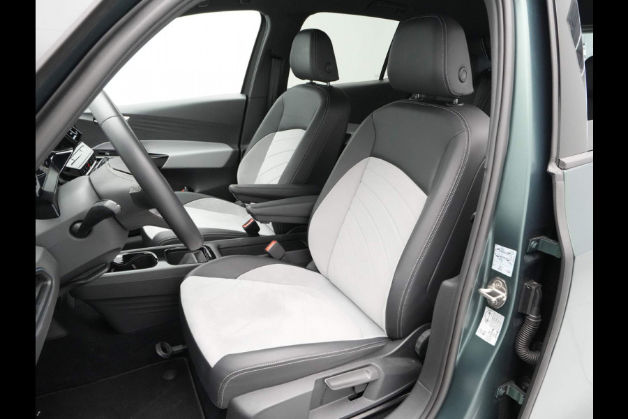 Volkswagen ID.3 Pro Advantage 58 kWh ACC Camera DAB Stoelverwarming 19 inch