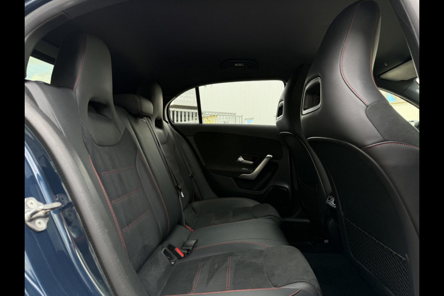 Mercedes-Benz A-Klasse 180 Aut. Sol. AMG Sport Sfeer Mood Light