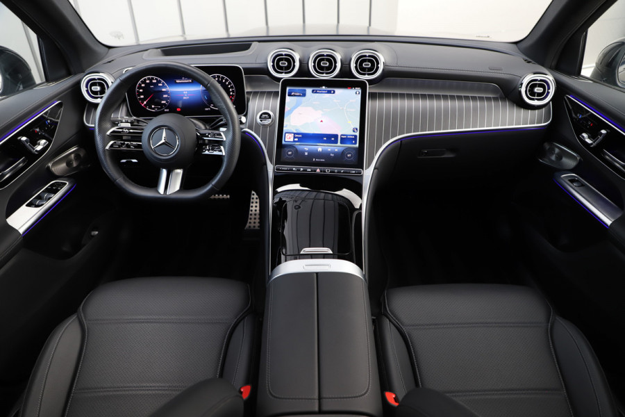 Mercedes-Benz GLC 400e AMG 4-Matic | 381PK | Massage | Head-up | Keyles-go | Sfeerverlichting | Burmester | Digital-light | Distronic+ | Stuurwiel