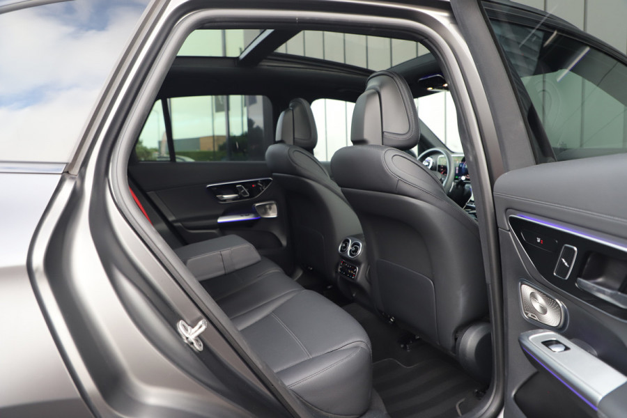 Mercedes-Benz GLC 400e AMG 4-Matic | 381PK | Massage | Head-up | Keyles-go | Sfeerverlichting | Burmester | Digital-light | Distronic+ | Stuurwiel