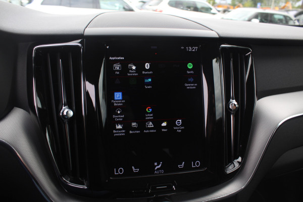 Volvo XC60 2.0 T5 AWD Inscription / Trekhaak / Camera / Luchtvering / Leder / 20'' / Navigatie / Dodehoek / DAB / Cruise Control