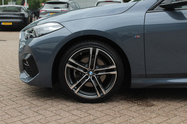BMW 2 Serie Gran Coupé 218i High Executive Ed. M Sport / Camera / Leder / Navigatie / 18'' / ACC / DAB / Virtual Cockpit / Stoelverwarming / Cruise Control