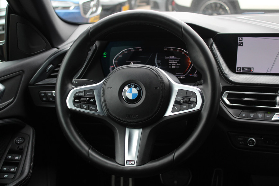 BMW 2 Serie Gran Coupé 218i High Executive Ed. M Sport / Camera / Leder / Navigatie / 18'' / ACC / DAB / Virtual Cockpit / Stoelverwarming / Cruise Control