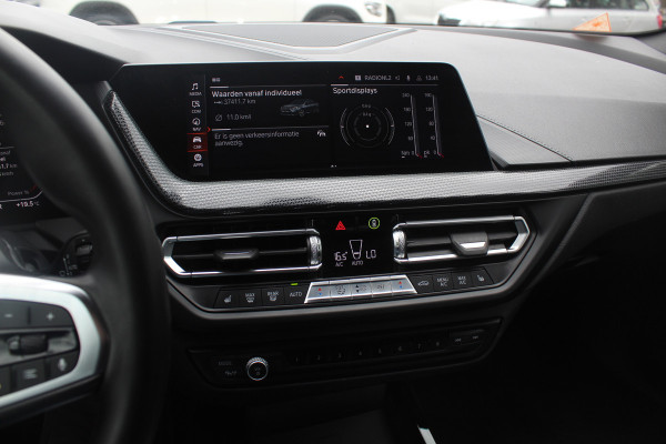 BMW 2 Serie Gran Coupé 218i High Executive Ed. M Sport / Camera / Leder / Navigatie / 18'' / ACC / DAB / Virtual Cockpit / Stoelverwarming / Cruise Control