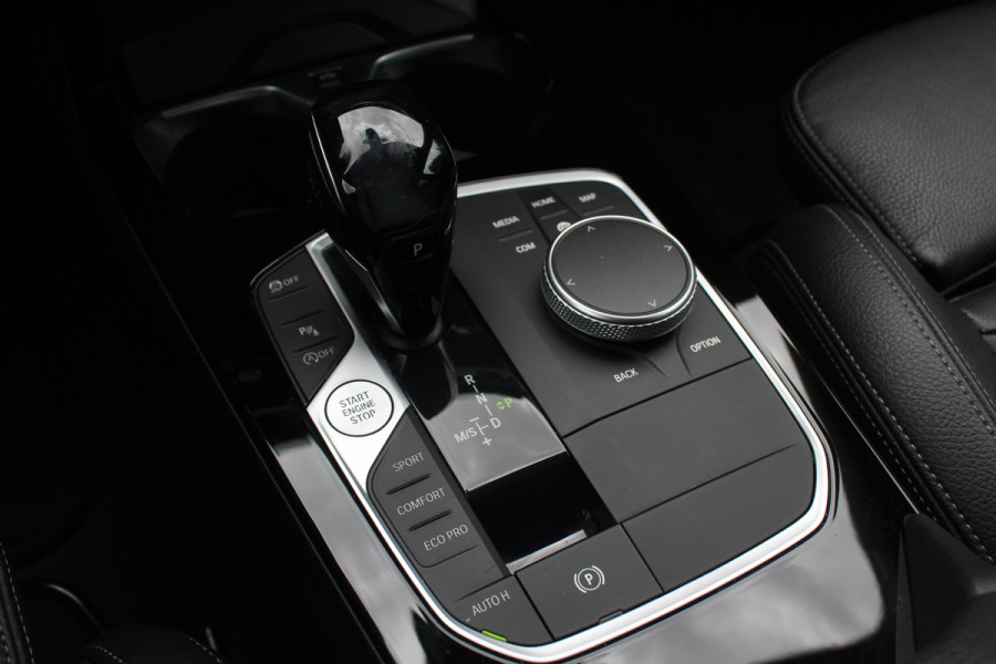 BMW 2 Serie Gran Coupé 218i High Executive Ed. M Sport / Camera / Leder / Navigatie / 18'' / ACC / DAB / Virtual Cockpit / Stoelverwarming / Cruise Control