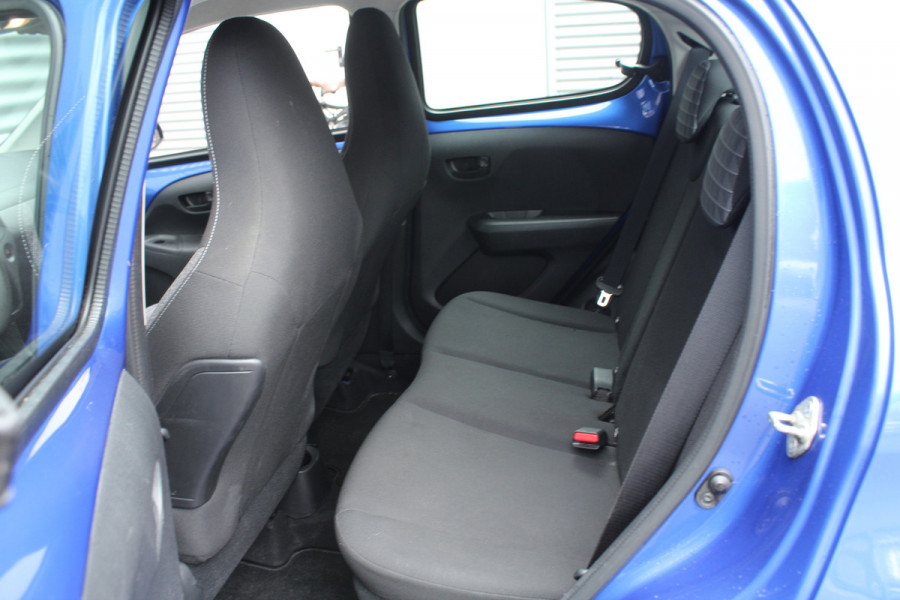 Peugeot 108 1.0 e-VTi 73pk Active 5 Deurs NL-Auto NAP BTW Airco CPV El. Ramen LED