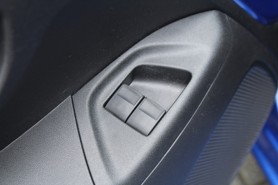 Peugeot 108 1.0 e-VTi 73pk Active 5 Deurs NL-Auto NAP BTW Airco CPV El. Ramen LED