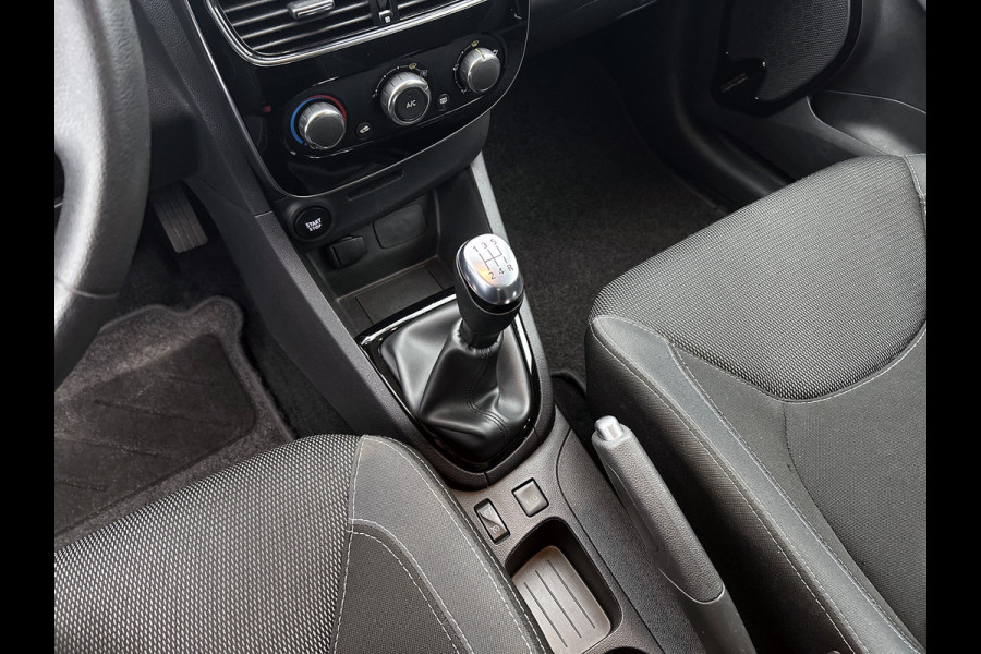 Renault Clio Estate TCe 90PK Zen / NAVI / PARKEER SENSOREN