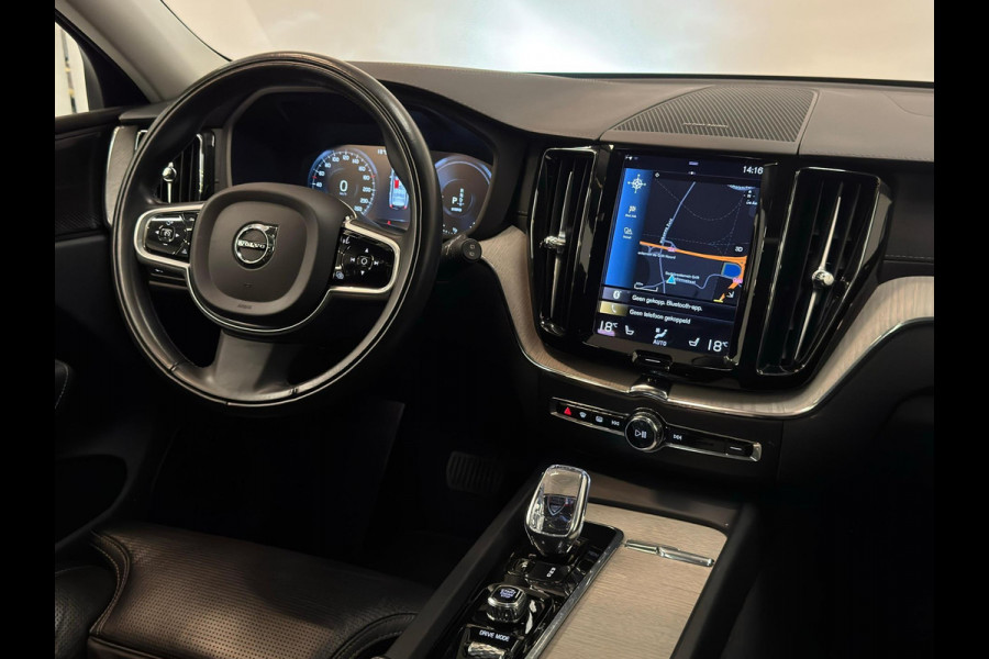 Volvo XC60 2.0 T6 Plug-in Hybrid AWD Inscription / 1e eigenaar