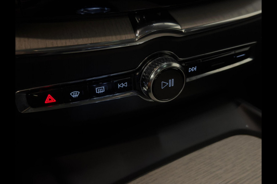 Volvo XC60 2.0 T6 Plug-in Hybrid AWD Inscription / 1e eigenaar