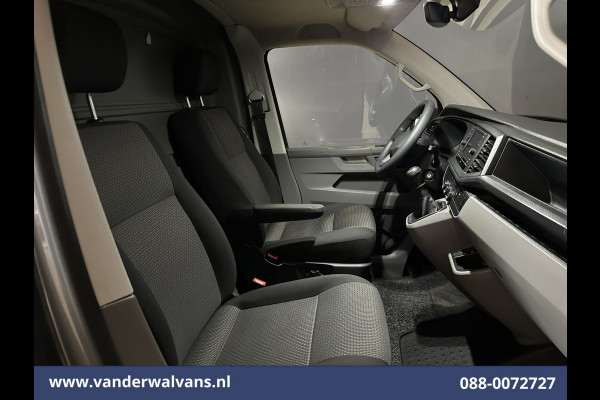 Volkswagen Transporter 2.0 TDI L2H1 Euro6 Airco | Apple Carplay | Android Auto | Trekhaak | Cruisecontrol Parkeersensoren