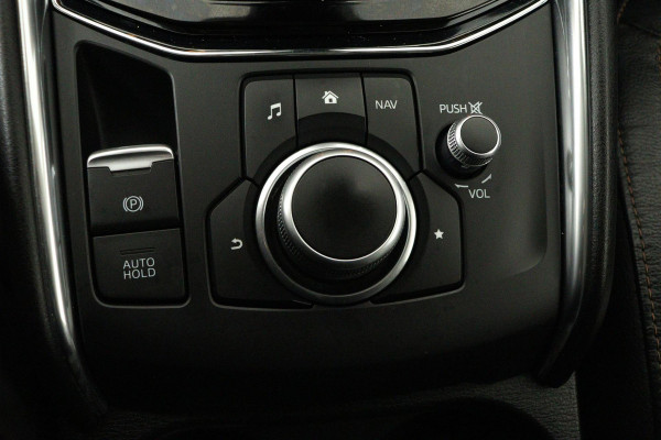 Mazda CX-5 2.0 SkyActiv-G 165 Signature Automaat (NAVIGATIE, STOEL/-STUURVERWARMING, STOELKOELING, CAMERA, DEALER ONDERHOUDEN)