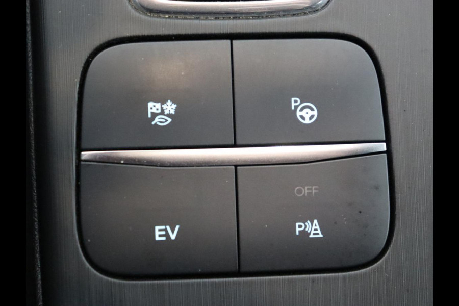 Ford Kuga 2.5 PHEV ST-Line X | Trekhaak | Head-Up | Stoel & stuurverwarming | B&O Sound | Adaptive cruise | Digital Cockpit | Camera | Carplay | Leder/Alcantara | Keyless | Plug In