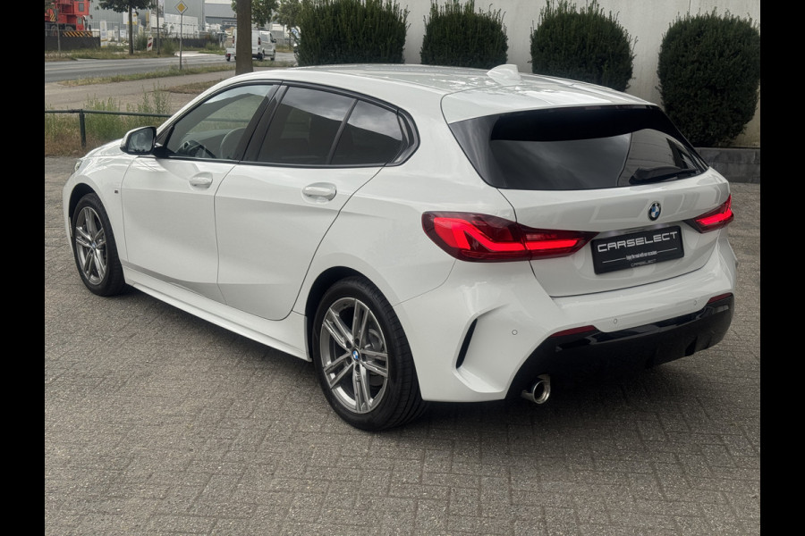 BMW 1-serie 118i High Exe, M-Pakket DAB-tuner, Apple/Android, Lichtpakket .Neem contact op en we maken een afspraak!