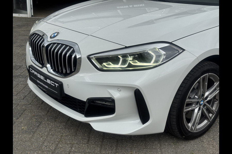 BMW 1-serie 118i High Exe, M-Pakket DAB-tuner, Apple/Android, Lichtpakket .Neem contact op en we maken een afspraak!