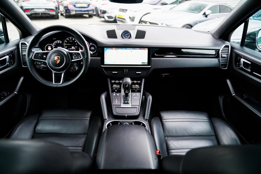 Porsche Cayenne Coupé 3.0 E-Hybrid | Bose | Luchtvering | Achterbankverwarming | 360 Camera
