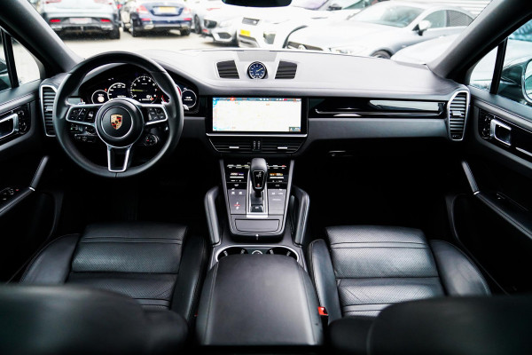 Porsche Cayenne Coupé 3.0 E-Hybrid | Bose | Luchtvering | Achterbankverwarming | 360 Camera