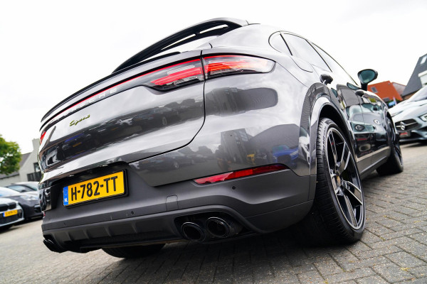 Porsche Cayenne Coupé 3.0 E-Hybrid | Bose | Luchtvering | Achterbankverwarming | 360 Camera