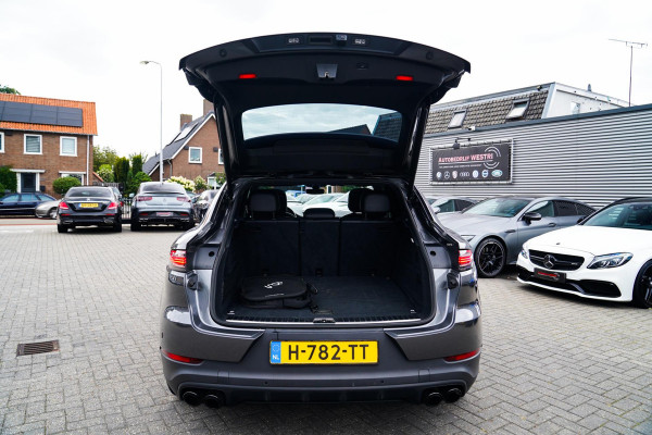 Porsche Cayenne Coupé 3.0 E-Hybrid | Bose | Luchtvering | Achterbankverwarming | 360 Camera