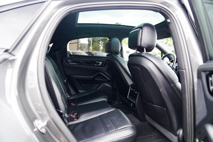 Porsche Cayenne Coupé 3.0 E-Hybrid | Bose | Luchtvering | Achterbankverwarming | 360 Camera