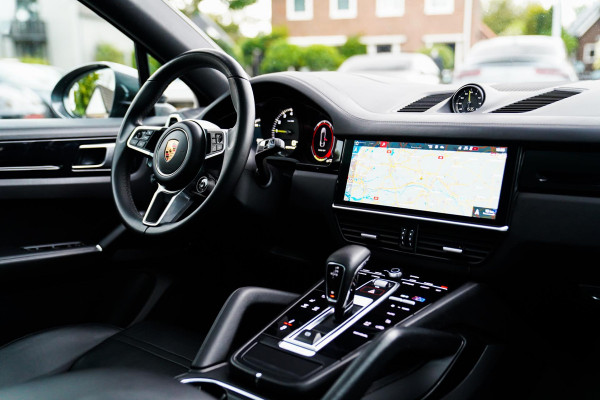 Porsche Cayenne Coupé 3.0 E-Hybrid | Bose | Luchtvering | Achterbankverwarming | 360 Camera