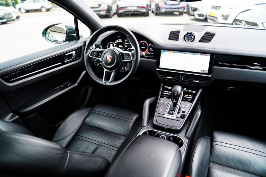 Porsche Cayenne Coupé 3.0 E-Hybrid | Bose | Luchtvering | Achterbankverwarming | 360 Camera