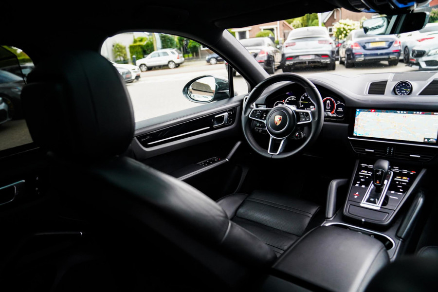 Porsche Cayenne Coupé 3.0 E-Hybrid | Bose | Luchtvering | Achterbankverwarming | 360 Camera