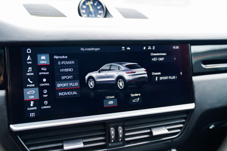 Porsche Cayenne Coupé 3.0 E-Hybrid | Bose | Luchtvering | Achterbankverwarming | 360 Camera