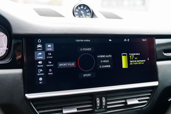 Porsche Cayenne Coupé 3.0 E-Hybrid | Bose | Luchtvering | Achterbankverwarming | 360 Camera