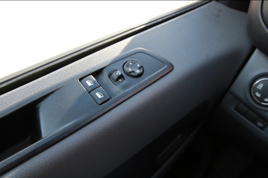 Peugeot Expert 2.0 BlueHDI 120PK Standard Pro / Cruise / App connect / PDC 2x