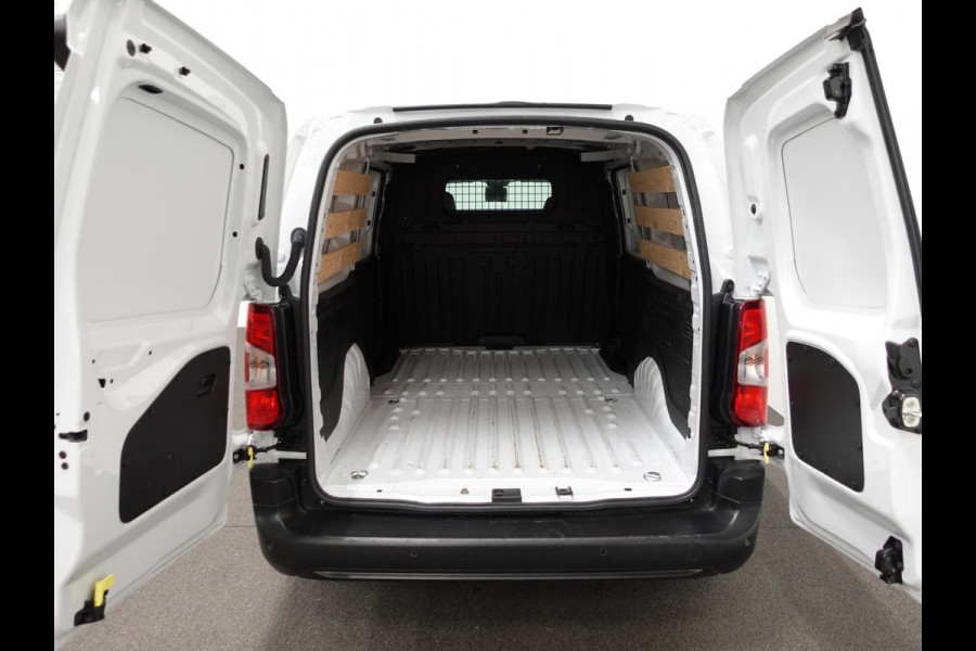 Peugeot e-Partner Premium Long 50 kWh L2 Airco Cruise Control Navi 2X schuifdeur side-bars 2-zits