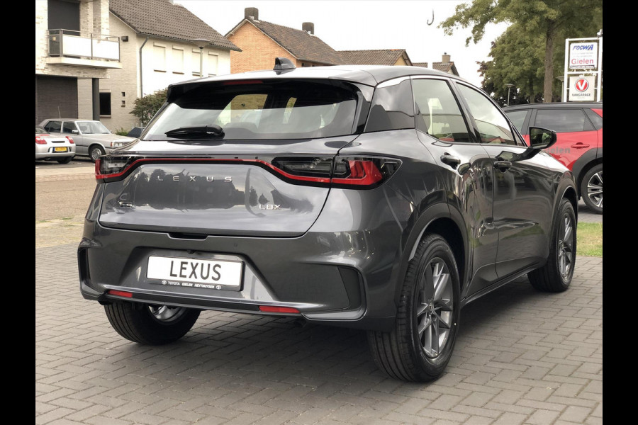 Lexus LBX 1.5 Comfort & Safety Pack | Dodehoekherkenning, Parkeersensoren, Keyless, Stoelverwarming, Snel leverbaar!