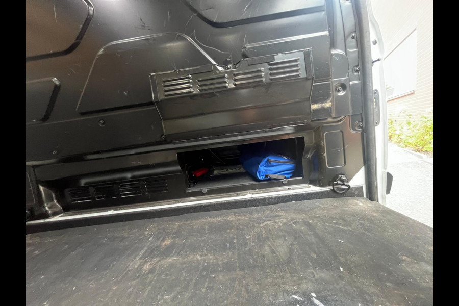 Ford Transit Custom 280 2.0 TDCI L1H1 Trend / Camera / Trekhaak / Imperiaal / Sync 3
