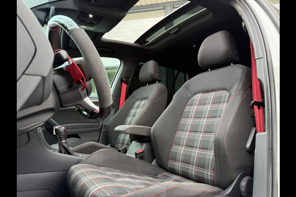 Volkswagen Golf 2.0 TSI Aut. GTI Performance | DYN Audio | Panorama | Carplay |