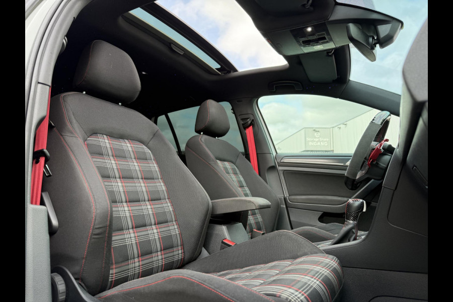 Volkswagen Golf 2.0 TSI Aut. GTI Performance | DYN Audio | Panorama | Carplay |