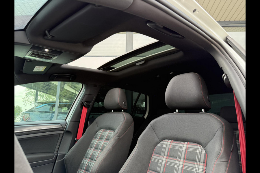 Volkswagen Golf 2.0 TSI Aut. GTI Performance | DYN Audio | Panorama | Carplay |