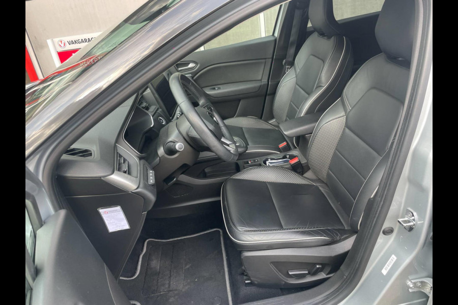 Renault Captur 1.6 E-Tech Plug-in Hybrid 160 Intens / camera