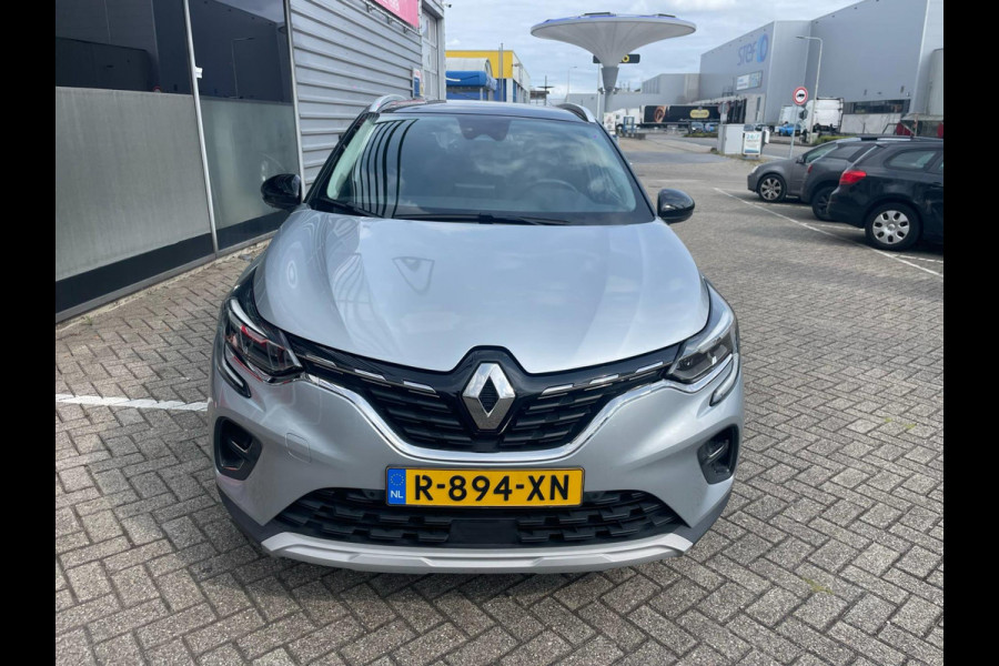 Renault Captur 1.6 E-Tech Plug-in Hybrid 160 Intens / camera