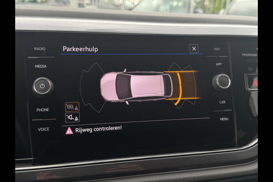 Volkswagen Taigo 1.0 TSI Style DSG / IQ LIGHT / CARPLAY / NAVI / PDC / 4-SEIZ BAND / VIRT COCKPIT / ECC / STOELVERW / ACC