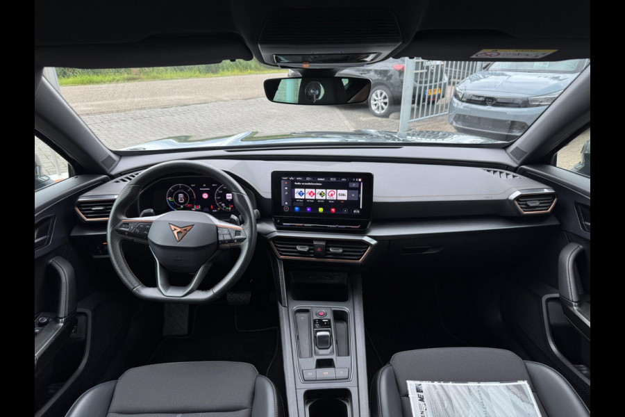 CUPRA Formentor 1.4 e-Hybrid Business PHEV / PDC / GRANNY CABLE / NAVIGATIE / CRUISE CONTROL / SFEERVERLICHTING / DRAADL. OPLADER