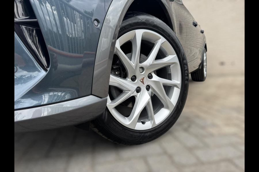 CUPRA Formentor 1.4 e-Hybrid Business PHEV / PDC / GRANNY CABLE / NAVIGATIE / CRUISE CONTROL / SFEERVERLICHTING / DRAADL. OPLADER