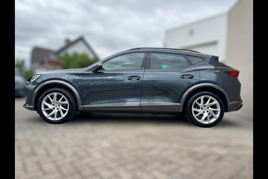 CUPRA Formentor 1.4 e-Hybrid Business PHEV / PDC / GRANNY CABLE / NAVIGATIE / CRUISE CONTROL / SFEERVERLICHTING / DRAADL. OPLADER