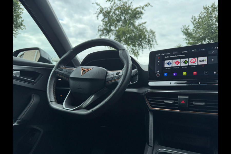 CUPRA Formentor 1.4 e-Hybrid Business PHEV / PDC / GRANNY CABLE / NAVIGATIE / CRUISE CONTROL / SFEERVERLICHTING / DRAADL. OPLADER