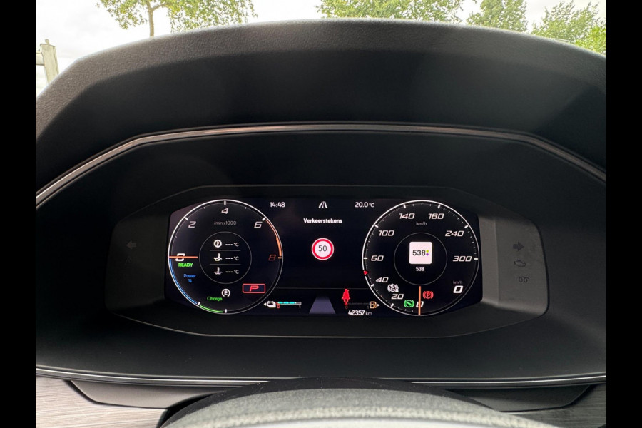 CUPRA Formentor 1.4 e-Hybrid Business PHEV / PDC / GRANNY CABLE / NAVIGATIE / CRUISE CONTROL / SFEERVERLICHTING / DRAADL. OPLADER