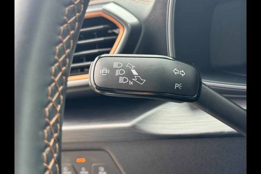 CUPRA Formentor 1.4 e-Hybrid Business PHEV / PDC / GRANNY CABLE / NAVIGATIE / CRUISE CONTROL / SFEERVERLICHTING / DRAADL. OPLADER