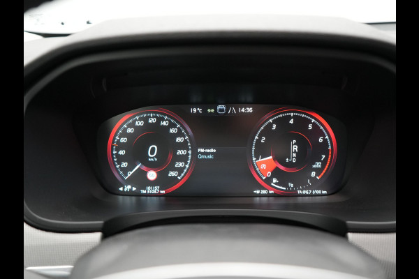 Volvo V90 T5 Inscription 255pk Automaat | Panodak | Trekhaak af Fabriek | Adaptive Cruise | Luxe Lederen Comfortzetels Massage & Memory |  Head Up | Bowers & Wilkins | 360 Camera | BLIS | 20"L.M |