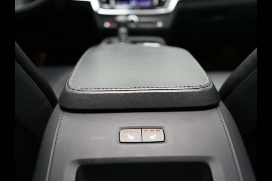 Volvo V90 T5 Inscription 255pk Automaat | Panodak | Trekhaak af Fabriek | Adaptive Cruise | Luxe Lederen Comfortzetels Massage & Memory |  Head Up | Bowers & Wilkins | 360 Camera | BLIS | 20"L.M |